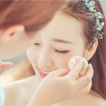 怎么选合适的婚礼跟妆 选择婚礼跟妆注意事项