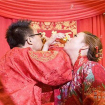交杯酒怎么喝 喝交杯酒的方法