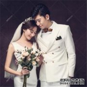 选款合适的短发造型结婚